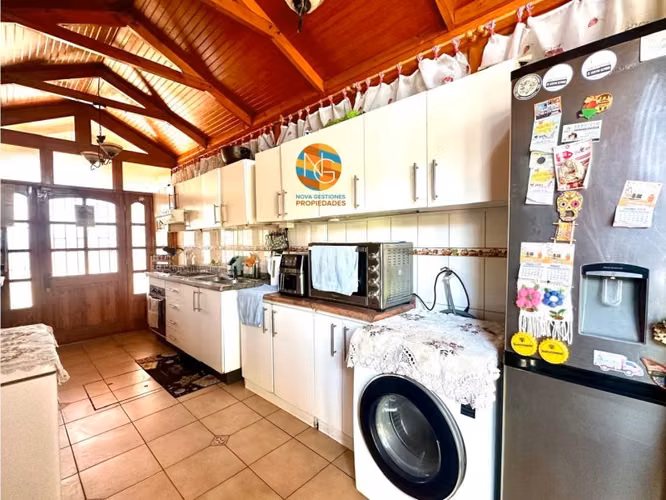 Casa en venta ,4D+2B,Villa Los Aromos, Puente Alto