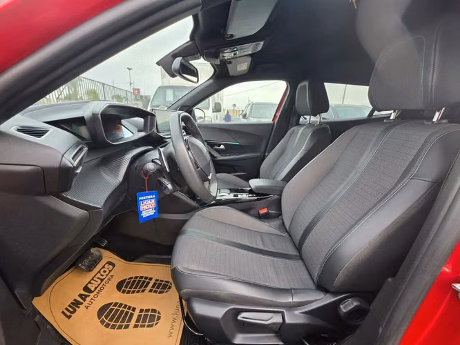 PEUGEOT 2008 2023