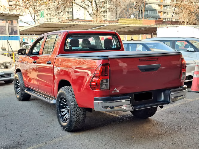 TOYOTA HILUX 2023