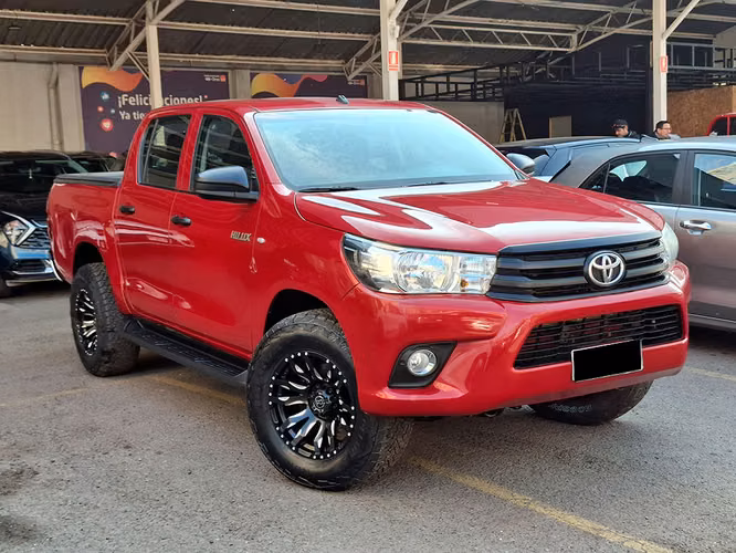TOYOTA HILUX 2023