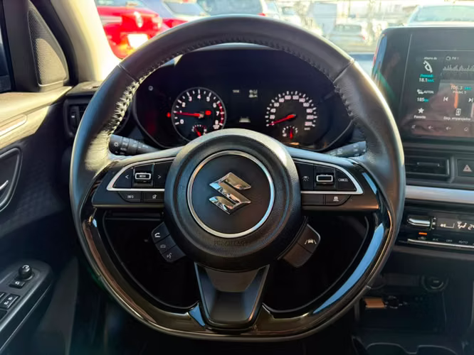 Suzuki Swift  1.2 GLX HYBRID 4X2 HB MT 5P 2025
