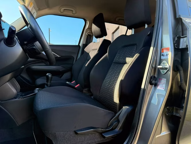 Suzuki Swift  1.2 GLX HYBRID 4X2 HB MT 5P 2025
