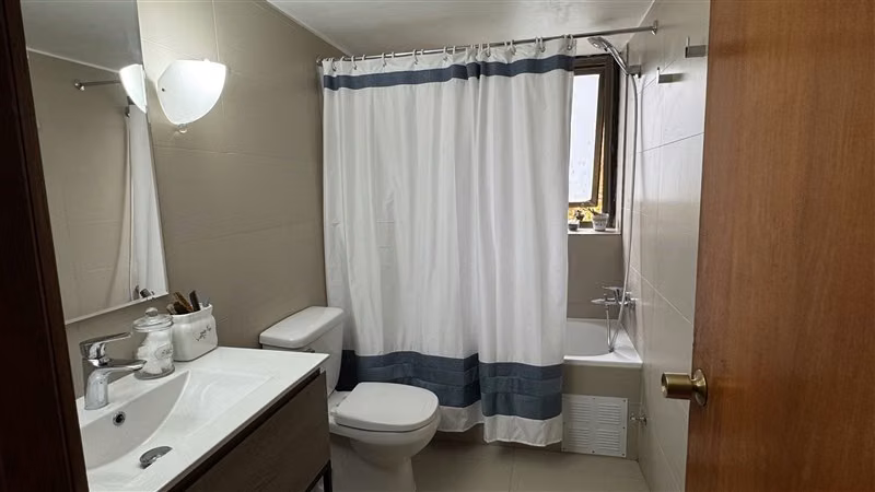 Vendo Departamento remodelado de 3 dorm. en Las Condes - Imagen 11
