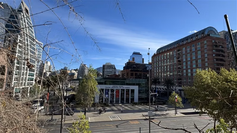 Vendo Departamento remodelado de 3 dorm. en Las Condes