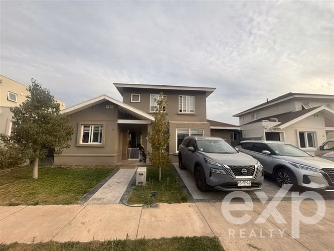 Casa en venta de 3D 3B en condiminio La Laguna Padre Hurtado