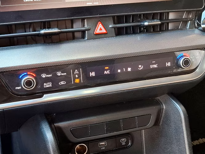 KIA SPORTAGE 2023