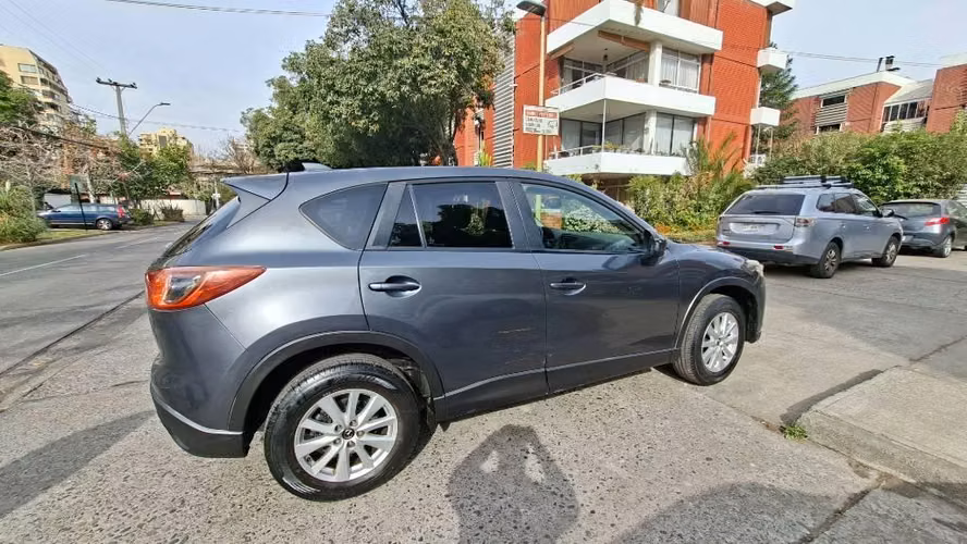 Mazda CX5 AWD 2.0 Automatico, un solo dueño. Detalles  por los años