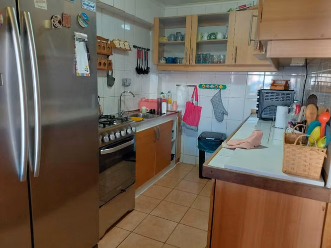 Vendo linda casa cercana a colegios supermercados locomoción - Imagen 4