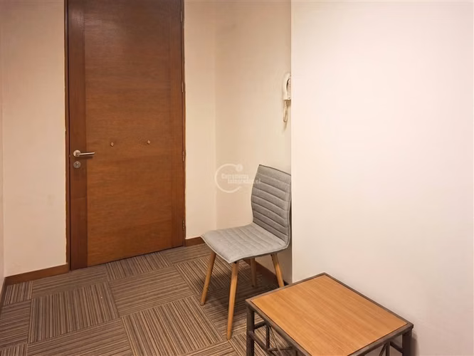 La Dehesa, Arrdo. Oficina, recepción, planta libre, baño. - Imagen 4