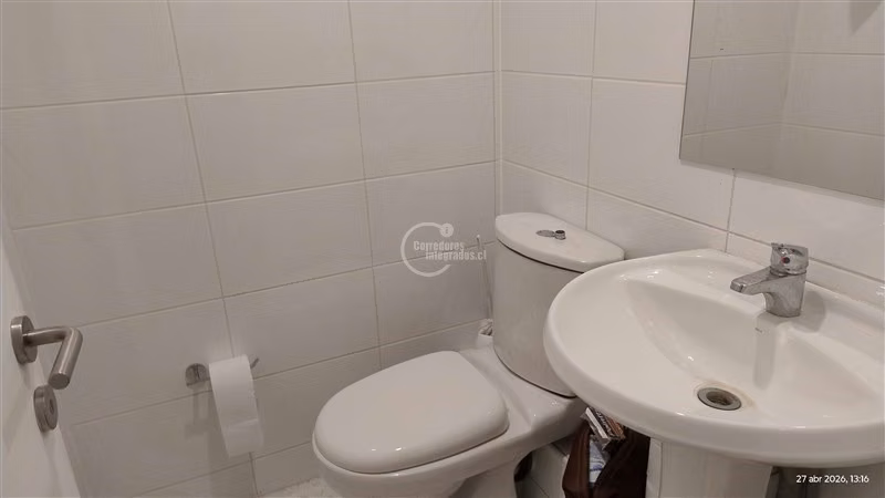 La Dehesa, Arrdo. Oficina, recepción, planta libre, baño.