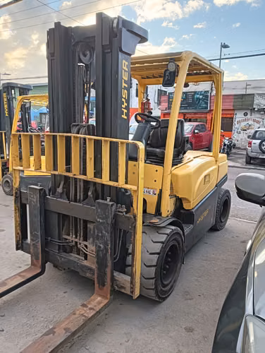 GRUA HORQUILLA ELECTRICA DE 5 TONELADAS, AÑO 2.021