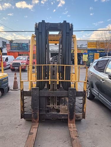 GRUA HORQUILLA ELECTRICA DE 5 TONELADAS, AÑO 2.021
