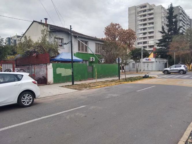Casa con gran terreno en Zañartu (174862)