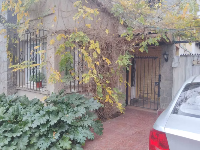 Casa con gran terreno en Zañartu (174862)