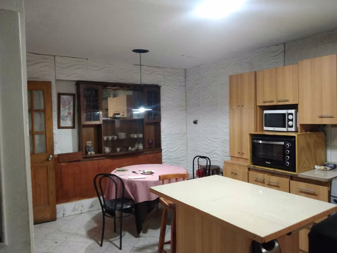 Casa con gran terreno en Zañartu (174862)