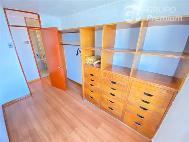 Departamento venta de 3D 1B 1Bdga Santiago a pasos metro UC