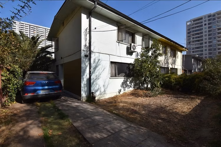Casa en venta de 4 dorm. en Ñuñoa