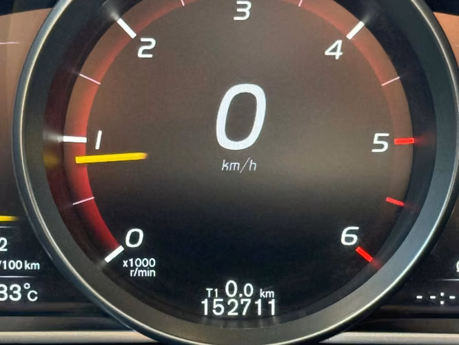 VOLVO V40 D2 MEC 2.0 2016