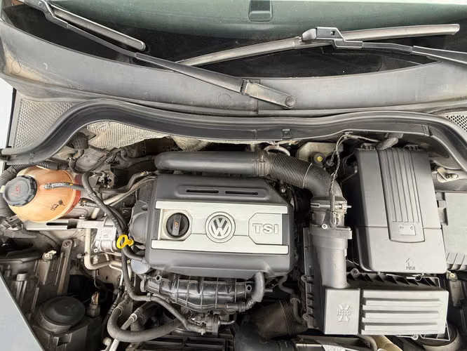 VOLKSWAGEN TIGUAN  2014