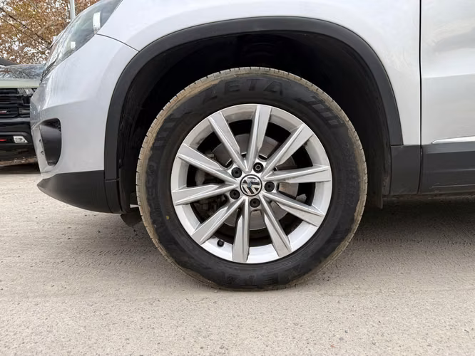 VOLKSWAGEN TIGUAN  2014 - Imagen 9