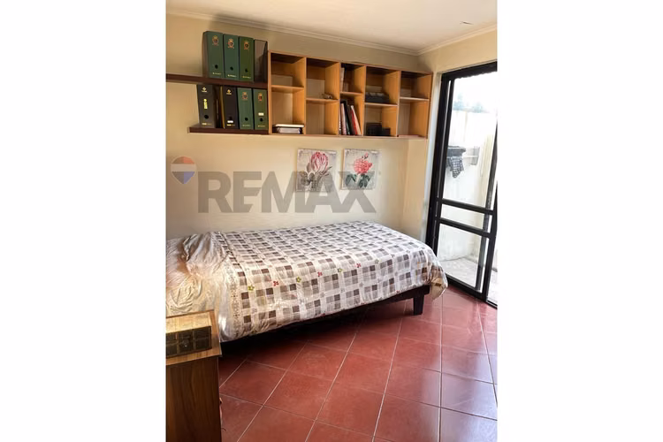 Amplia casa familiar con piscina y quincho