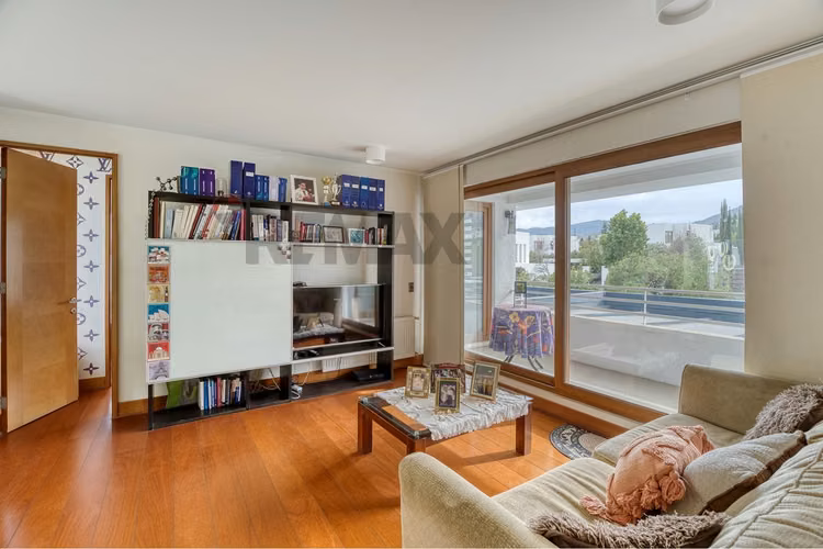 Casa moderna en condominio exclusivo de la dehesa