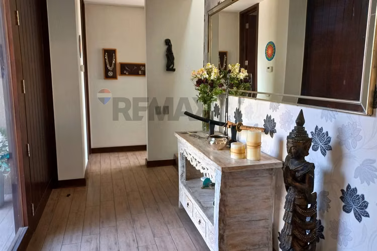 Casa 3 hab, 3 baños + servicio, quincho, piscina
