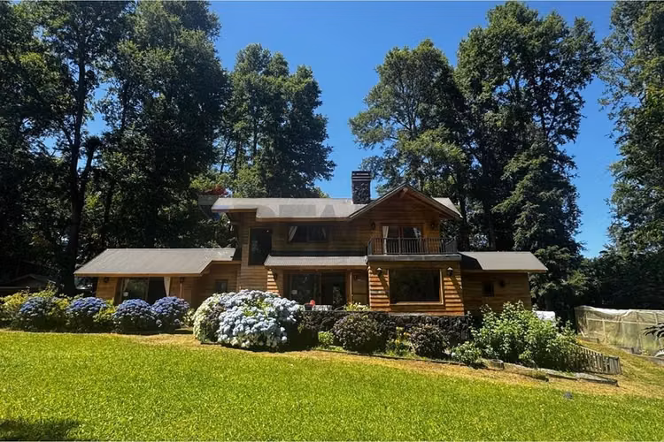 Venta casa con cabaña en huife pucón