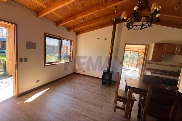 Venta casa con cabaña en huife pucón