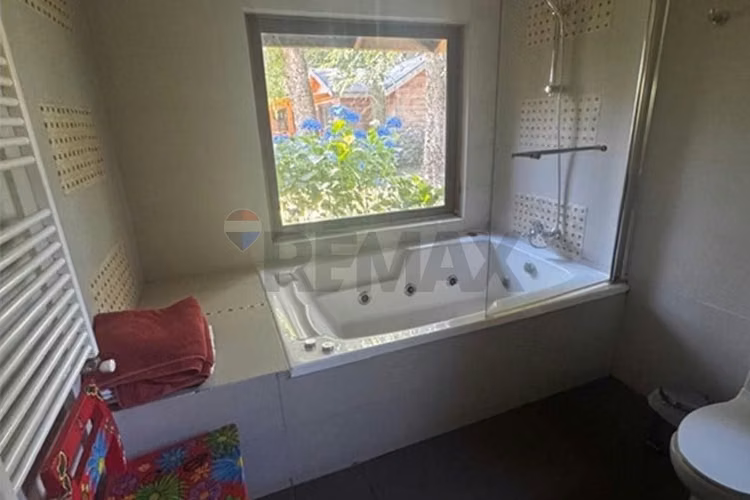 Venta casa con cabaña en huife pucón