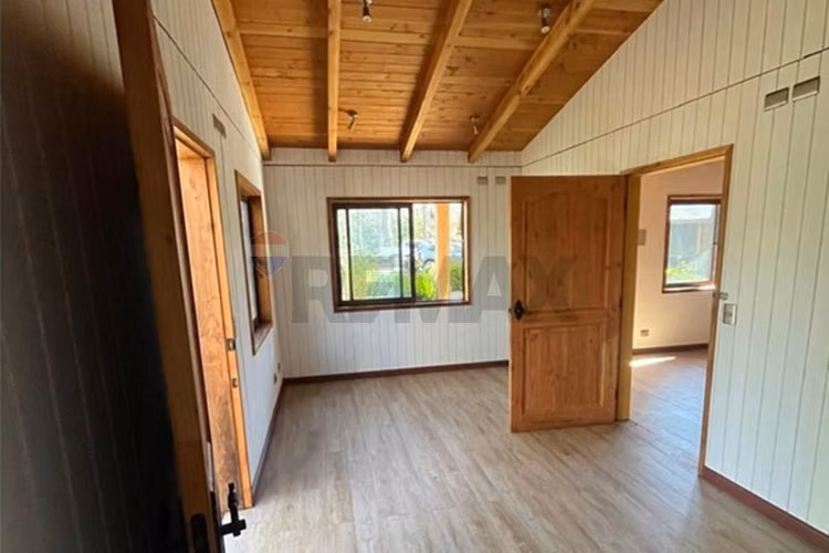 Venta casa con cabaña en huife pucón