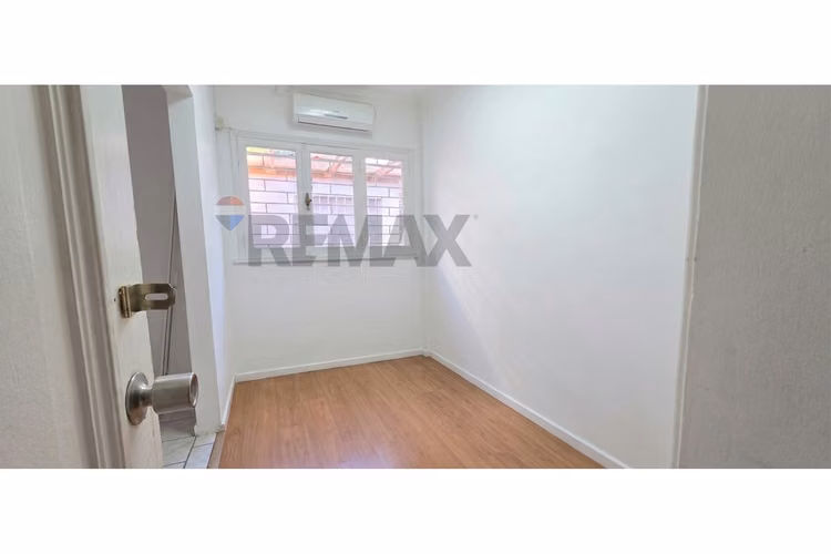Buena casa comercial gran ubicación y conectividad