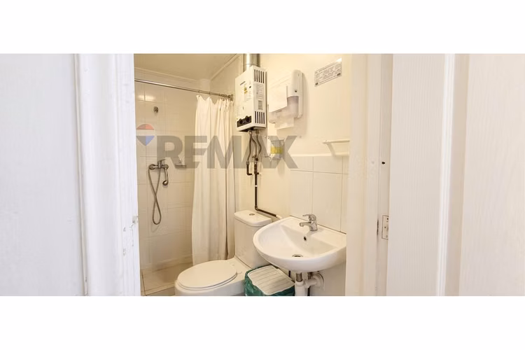 Buena casa comercial gran ubicación y conectividad