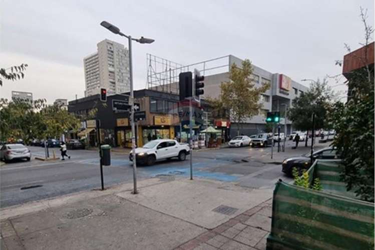 Depto con bodega a 3 cuadras del metro u. de chile - Imagen 24