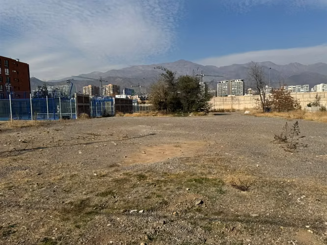 TERRENO CONSTRUCCION Gran sitio para construcción de edificio de 8 pisos densidad alta - Imagen 5