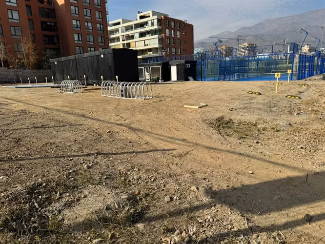 TERRENO CONSTRUCCION Gran sitio para construcción de edificio de 8 pisos densidad alta - Imagen 12