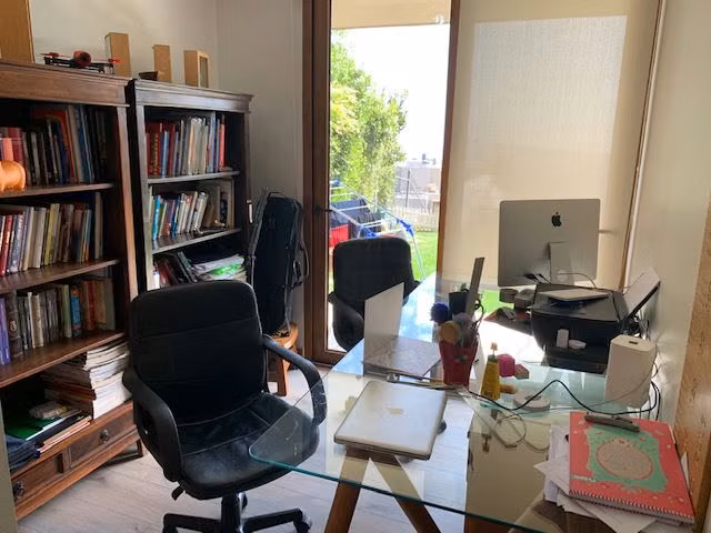 DEPARTAMENTO Townhouse en segurísimo condominio con linda vista a Santiago
