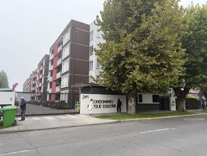 VENDEMOS  DEPARTAMENTO EN CONDOMINIO PARQUE SCHLEYER