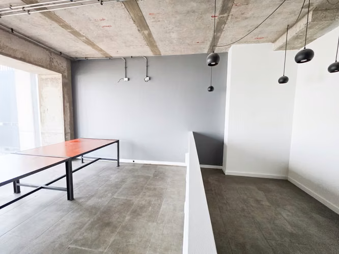 ARRIENDO OFICINA EN METRO PRINCIPE DE GALES