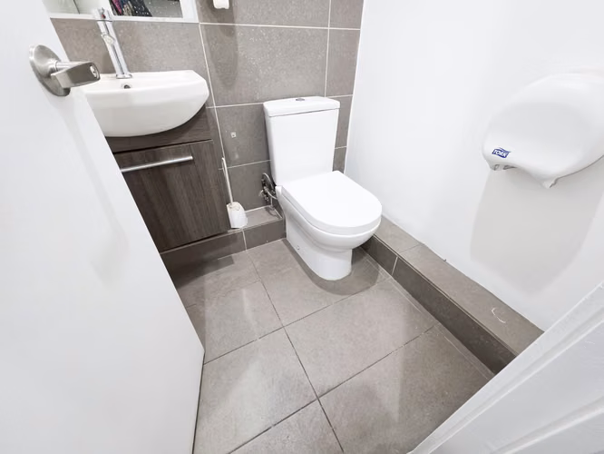 ARRIENDO OFICINA EN METRO PRINCIPE DE GALES - Imagen 12
