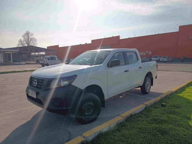 Nissan Np-300 2.5 Bencinera