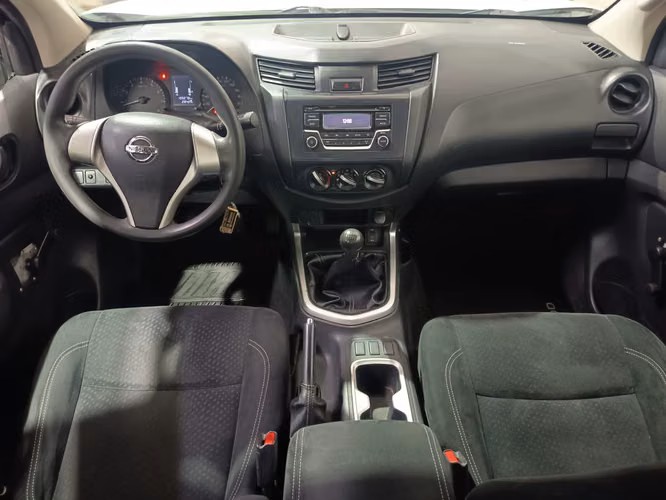 Nissan Np-300 2.5 Bencinera