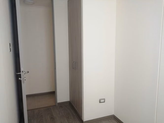 Arriendo Hermoso departamento con amplia terraza 3 D 2 B - Imagen 5