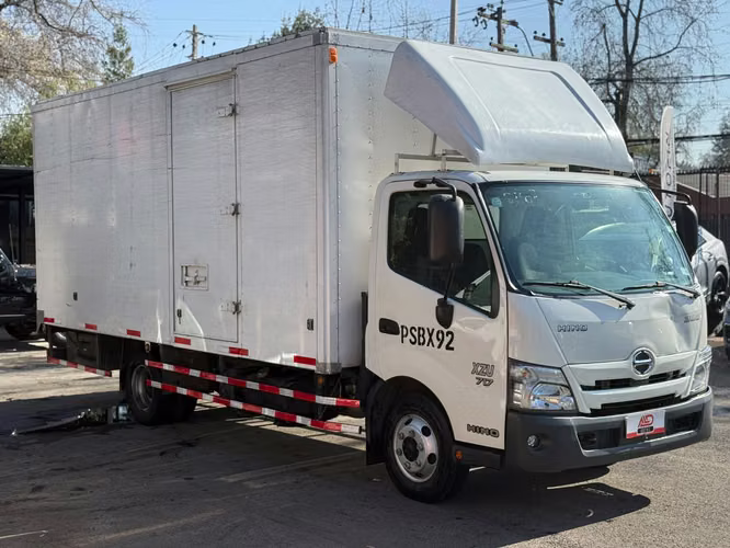 Hino XZU  Diesel Full Solo 60.000 Kms