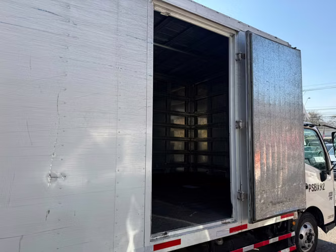 Hino XZU  Diesel Full Solo 60.000 Kms