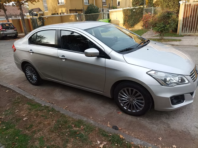 SUZUKI CIAZ 2017 FULL MECANICO . EXCELENTE ESTADO