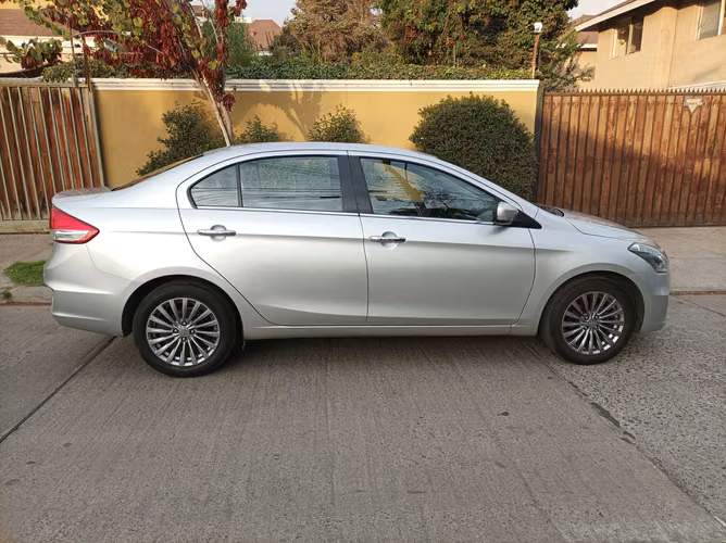 SUZUKI CIAZ 2017 FULL MECANICO . EXCELENTE ESTADO