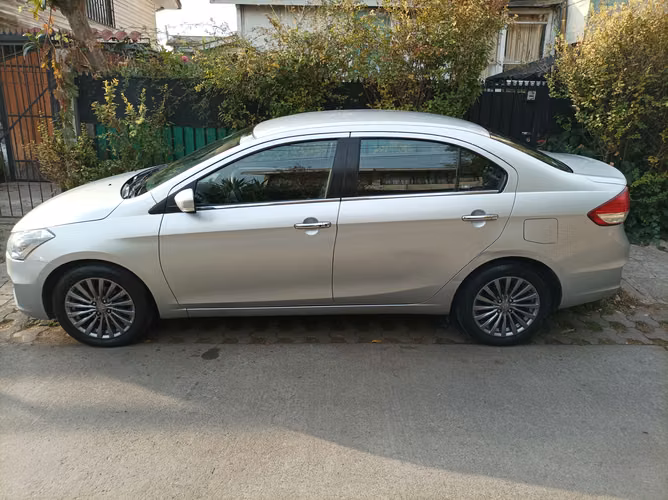 SUZUKI CIAZ 2017 FULL MECANICO . EXCELENTE ESTADO