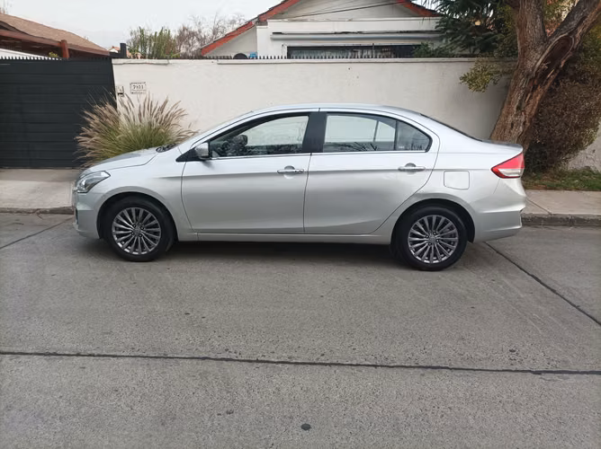 SUZUKI CIAZ 2017 FULL MECANICO . EXCELENTE ESTADO