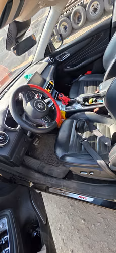 vehiculo MG